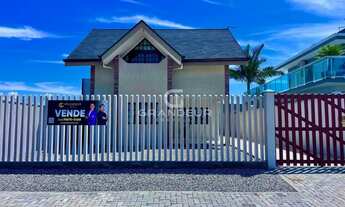 Imagem 4: Sobrado de Alto Padrão com Piscina e 3 Suítes, Espaço, Elegância e Conforto em Cada Detalh