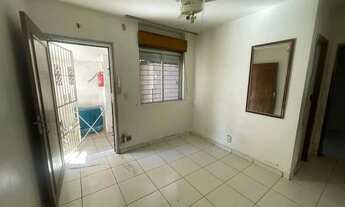 Imagem 2: Apartamento térreo com 2 dormitórios no Bairro Parque dos Maias