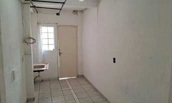 Imagem 2: 1 cômodo com banheiro (lei a descrição