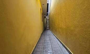 Imagem 3: Casa com 2 dormitórios, 1 na casa principal e 1 na parte de cima clm banheiro, para alugar