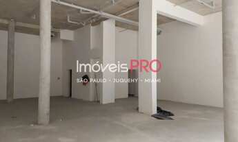 Imagem 5: Loja totalmente revestida em vidro