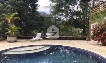 Imagem 4: Espaço e conforto em Itaipava, em meio à natureza