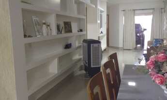 Imagem: Vendo casa de 5/4 ótima localização