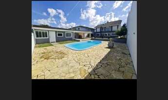 Imagem 5: Casa de condomínio para venda possui 350 metros quadrados com 4 quartos