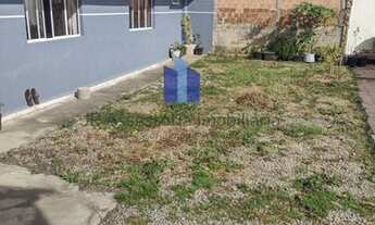 Imagem 2: Casa para Venda em Colombo, Guaraituba, 4 dormitórios, 1 suíte, 3 banheiros, 2 vagas