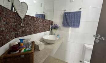 Imagem 3: Casa para venda possui 198 metros quadrados com 3 quartos em Pedra Branca - Palhoça - SC