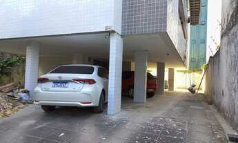 Imagem 2: Apartamento para aluguel possui 79 metros quadrados com 2 quartos em Casa Forte - Recife