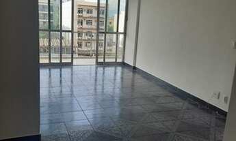 Imagem 2: Aptº com 65 m², 2 Quartos, Sala bastante Ampla, Varandão, 2 Elevadores, no bairro Vila da