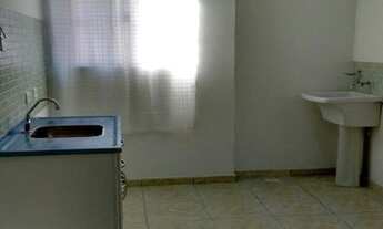 Imagem 3: Uma graça de kitnet em casa terrea bem pertinho do metro Santos Imigrantes !!