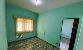 Imagem 6: Casa na Estrada do Cabuçu; casa no Centro de Campo Grande, RJ