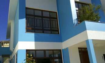 Imagem: Sobrado para venda tem 300 metros quadrados