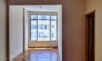 Imagem 2: Excelente 2 quartos, à duas quadras da Praia no Posto 5