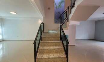 Imagem 7: Casa de condomínio para aluguel tem 268 metros quadrados com 4 quartos