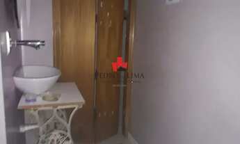 Imagem 6: Sobrado frontal próximo metrô Patriarca