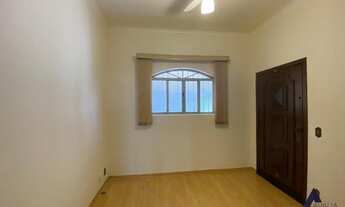 Imagem 2: Casa térrea ao lado do parque ecológico com edícula em Indaiatuba