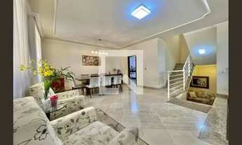 Imagem 2: Casa à Venda - Castelo, 4 Quartos, 420 m2