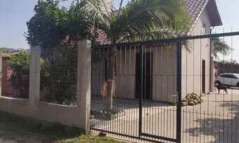 Imagem 2: Casa para Venda em Florianópolis, Rio Vermelho, 2 dormitórios, 1 suíte, 2 banheiros, 2 vag