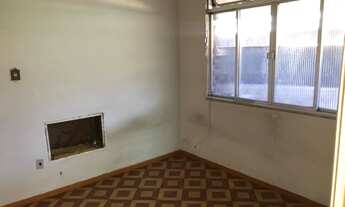 Imagem 6: Casa independente com 2 quartos + kitnet nos fundos. Ótima oportunidade!!