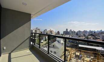 Imagem 2: Apartamento com vista para o mar, de 3 dormitórios, sendo 3 suítes, 2 vagas de garagem no