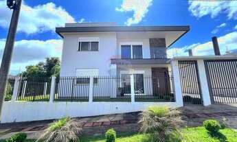 Imagem 2: Casa Ampla e Moderna com Duas Moradias Bairro Cerâmica, Erechim