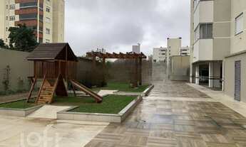 Imagem 2: Apartamento à venda em Jardim Botânico com 71 m², 2 quartos, 1 suíte, 2 vagas