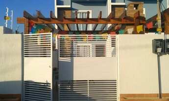 Imagem: Casa duplex em Chapel de Sol uma rua depois