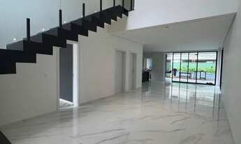 Imagem 3: Casa em Condomínio na Cidade Alpha Terras Acabamento de Alta Qualidade de 271m² Sendo 5 Su