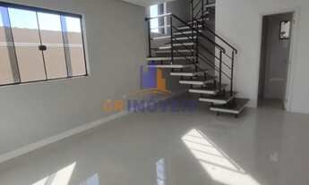 Imagem 2: Sobrado para Venda em Curitiba, Bairro Alto, 3 dormitórios, 1 suíte, 3 banheiros, 1 vaga