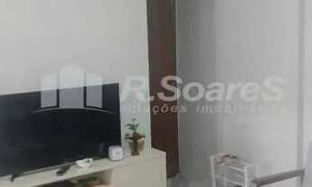 Imagem 2: Apartamento com 2 quartos em Bento Ribeiro, proximidade Est. Intendente Magalhães