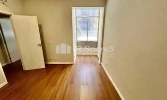 Imagem 4: Apartamento de 02 quartos com 72m² na quadra da Praia do Flamengo!