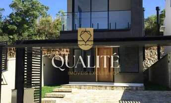 Imagem: Casa nova e moderna com 180m2 próximo a