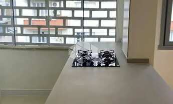 Imagem 5: Apartamento Reformado de 2 Dormitórios na José do Patrocínio - 60 m² Privativos, Sol da Ma