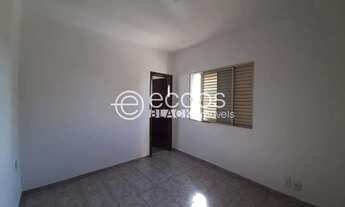 Imagem 3: Apartamento para aluguel, 3 quartos, 1 suíte, 1 vaga, Bom Jesus - Uberlândia/MG