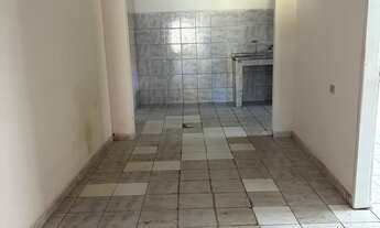 Imagem 2: Casa com 2 quartos em peixinhos com água incluso Rs: 700,00