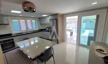 Imagem 2: Sobrado com 3 suíte(s) mais 1 quarto(s) à venda no bairro Saguaçu em Joinville, de R$ 1.49