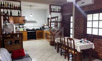 Imagem 7: Casa Ampla no Bairro Passo das Pedras com Excelente Área e Conforto