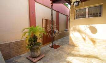 Imagem 7: Casa Térrea Ampla no Mercês 4 Quartos, Suíte e Espaço para Home Office