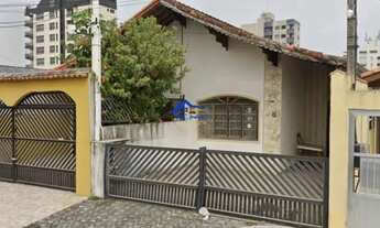 Imagem 2: Casa térrea, 02 dorms, sendo 01 suíte, há 150 mts do mar!