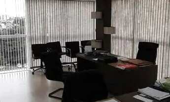 Imagem: Sala Comercial 60m² com Elevador em Edifício