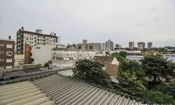 Imagem 6: Imóvel para venda tem 105 metros quadrados com 3 quartos em Passo da Areia - Porto Alegre