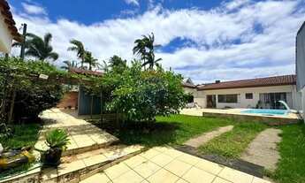 Imagem 2: Casa Luxuosa com Piscina em Peruíbe, São Paulo