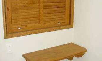 Imagem 2: Quarto feminino individual mensal no Centro de Florianópolis