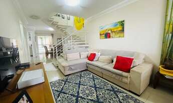 Imagem 2: Lindo sobrado no bairro Água Verde com 4 quartos e 4 vagas de garagem