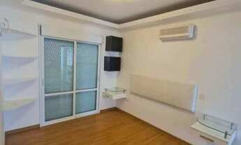 Imagem 4: Casa de condomínio para venda possui 350 metros quadrados com 4 quartos