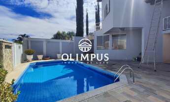 Imagem: Belíssima casa, estilo sobrado, no Vigilato