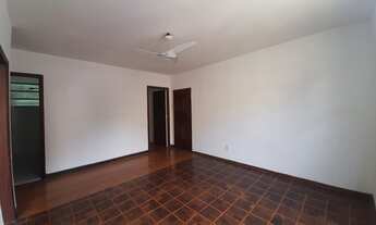 Imagem 4: Ache aqui a oportunidade de morar em Rua calma Laranjeiras 2 quartos. Documentação Cristal