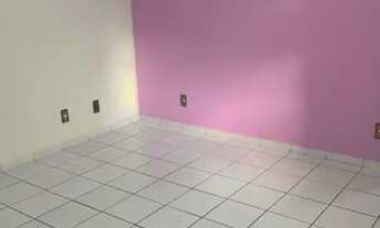 Imagem 5: Alugo Apartamento no Bairro dos Ipês - 02 quartos - reformado