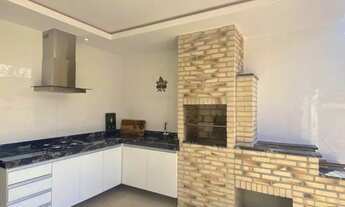 Imagem 4: Casa Mobiliada em Condomínio Porteira Fechada com Piscina e Churrasqueira