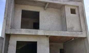 Imagem 2: Excelente Sobrado a venda em ótima localização no Xaxim!