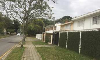 Imagem 2: Casa com quatro quartos e escritório acesso independente, ideal para home office